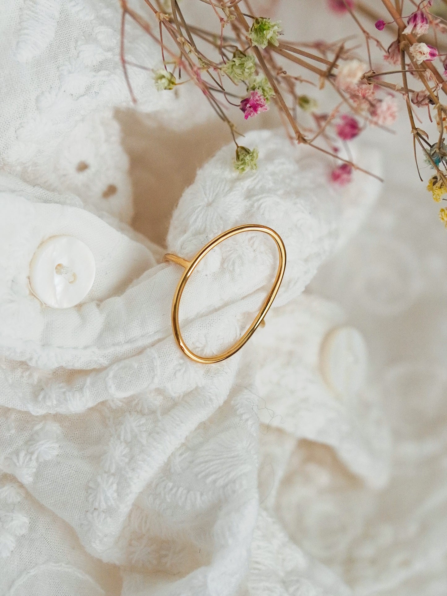 14k gold-plated oval shaped ring