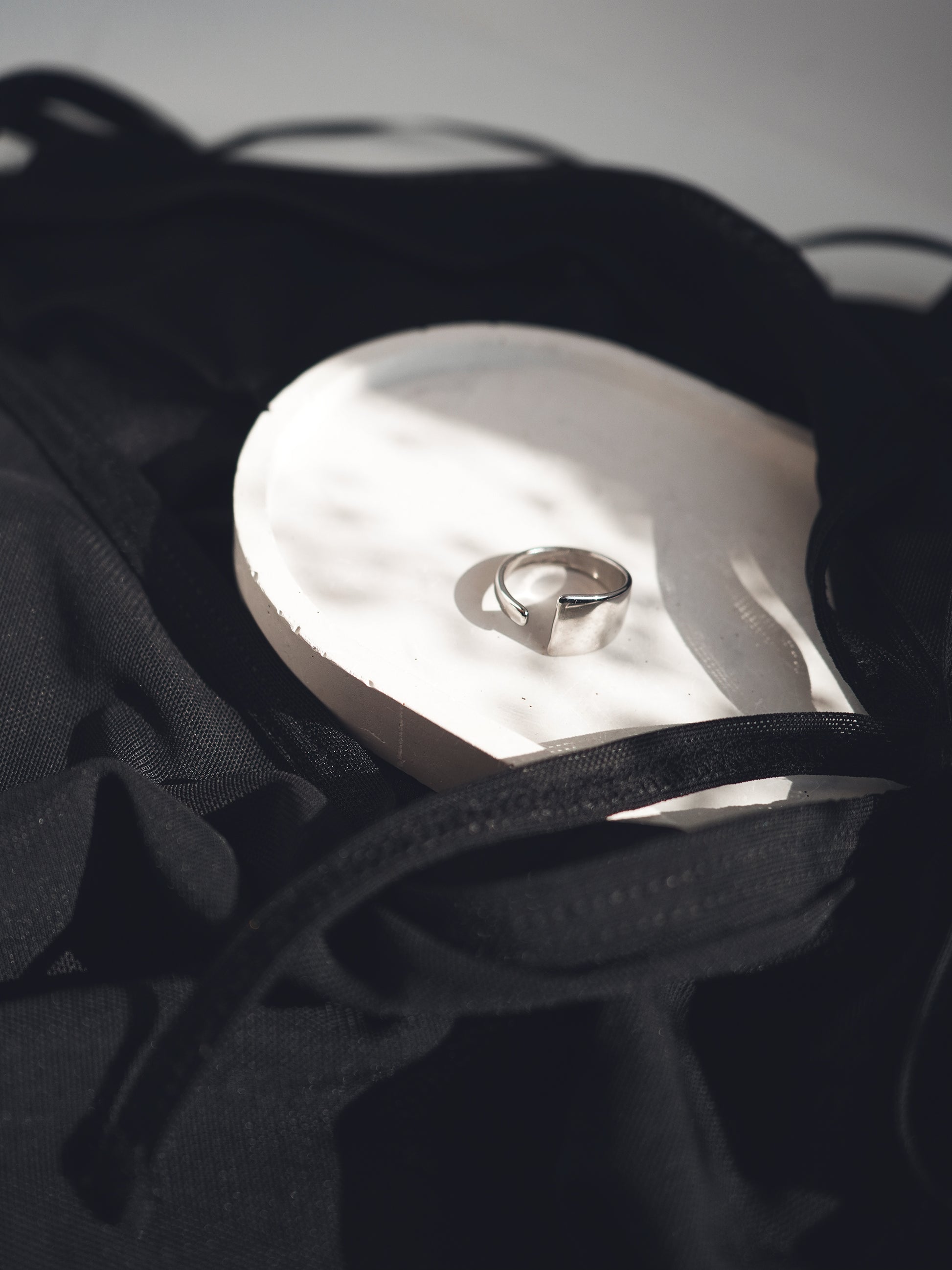 adjustable size ring